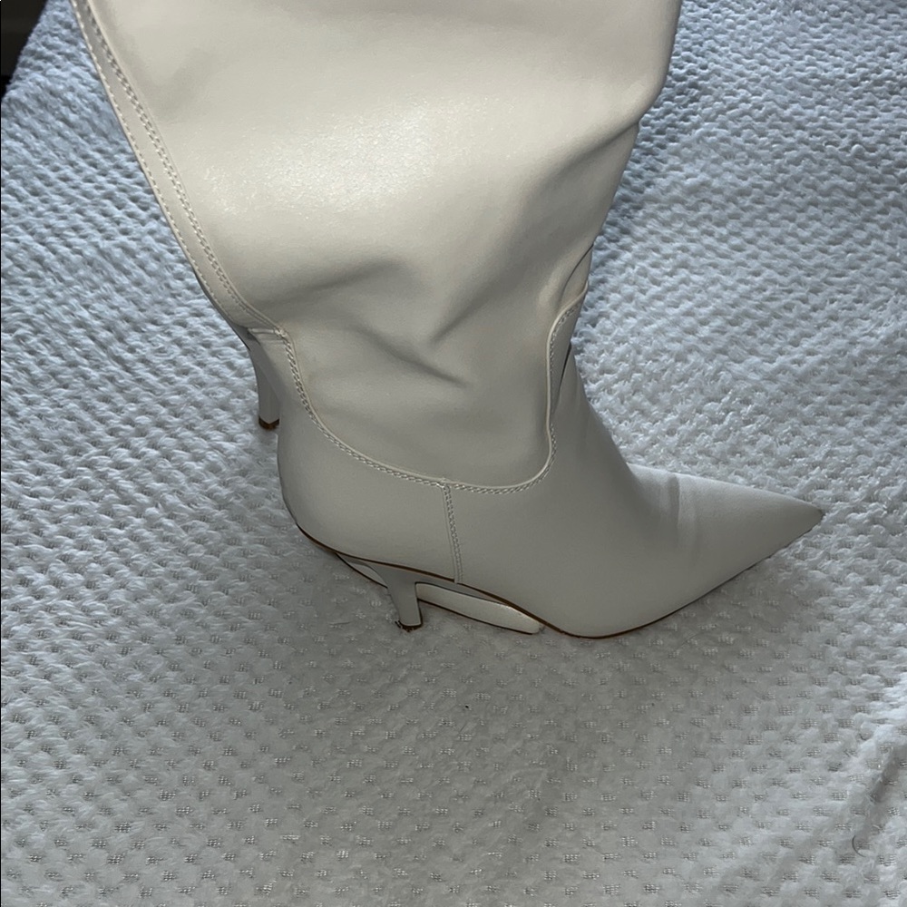 Chic White Knee-High Boots